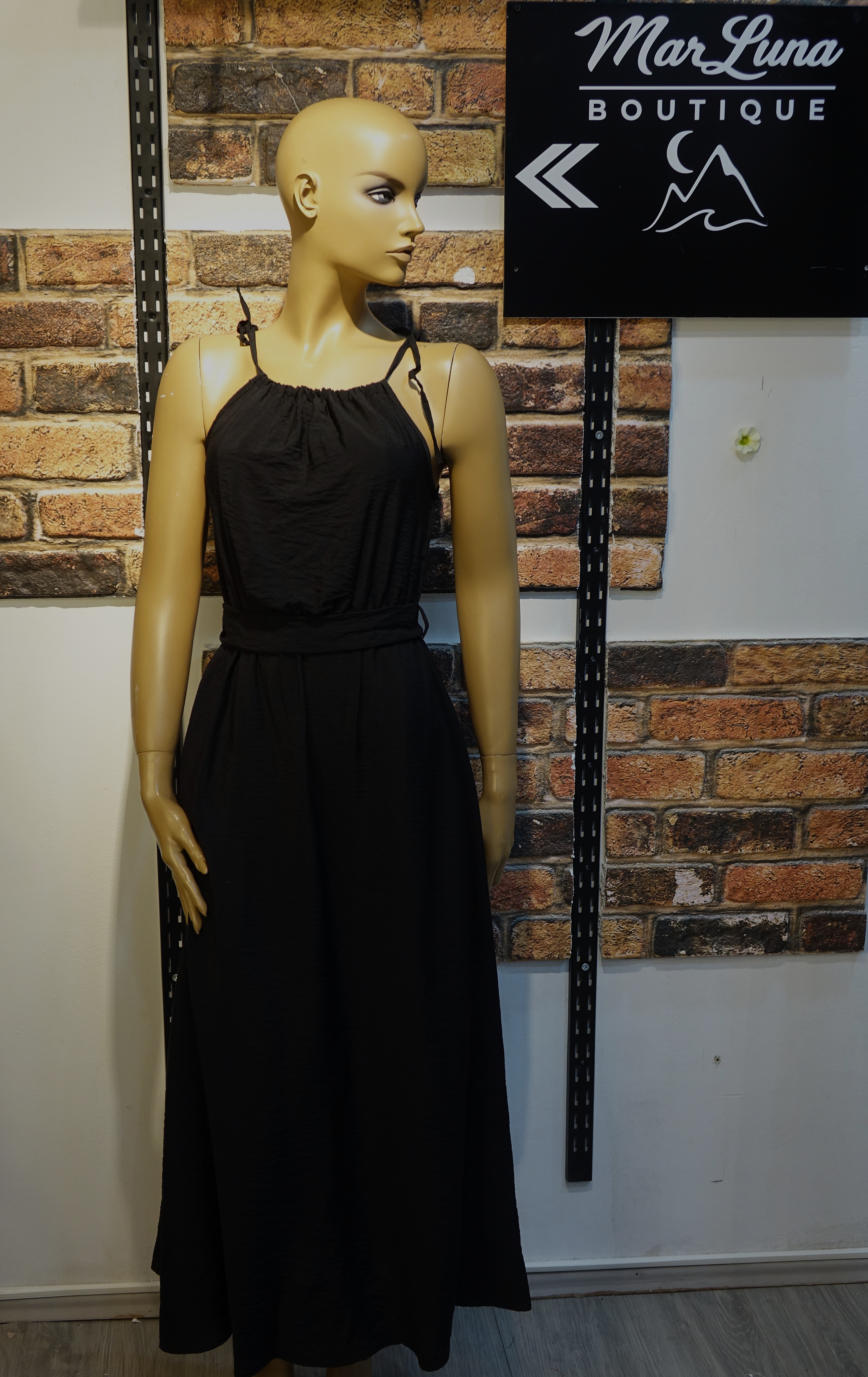 Siyah Askılı Uzun Kadın Elbise – Bel Kuşaklı Rahat Kesim Yazlık Maxi Elbise | MarLuna