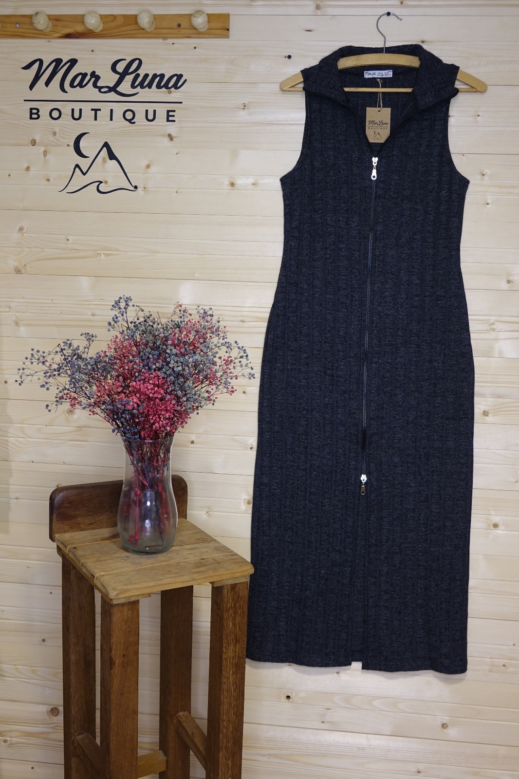 Fermuarlı Uzun Elbise – Kolsuz Dik Yaka Kadın Günlük Elbise