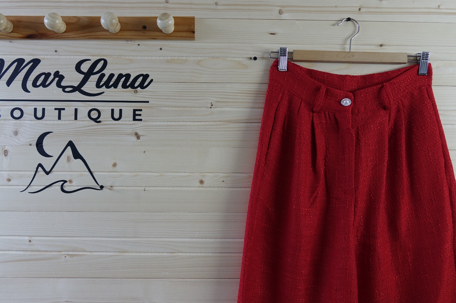 Kırmızı Halter Yaka Yelek & Pantolon Takımı – Kadın Şık Takım –