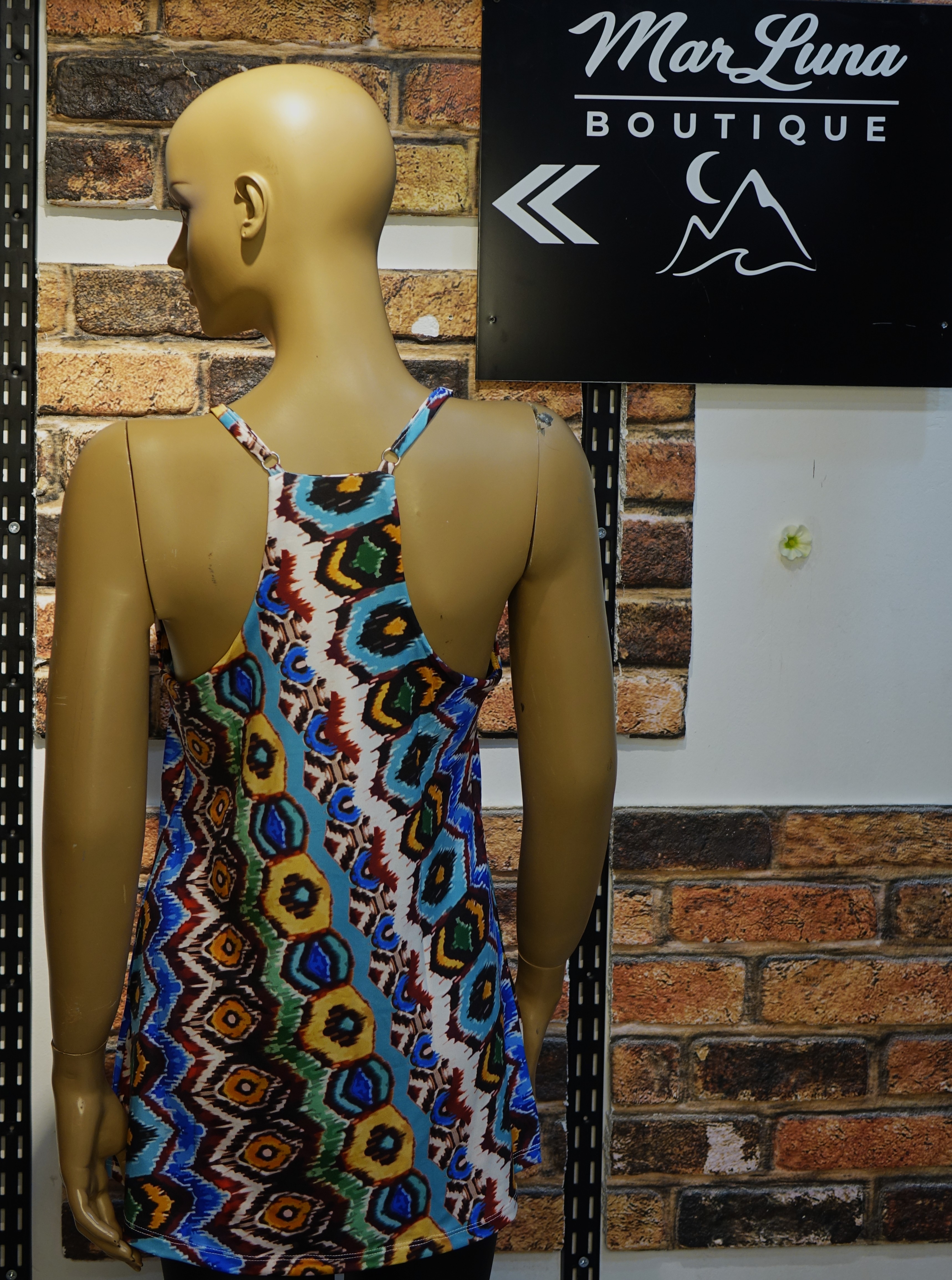 Boho Desenli Askılı Yazlık Kadın Elbise – Rahat Kesim Renkli Yazlık Elbise