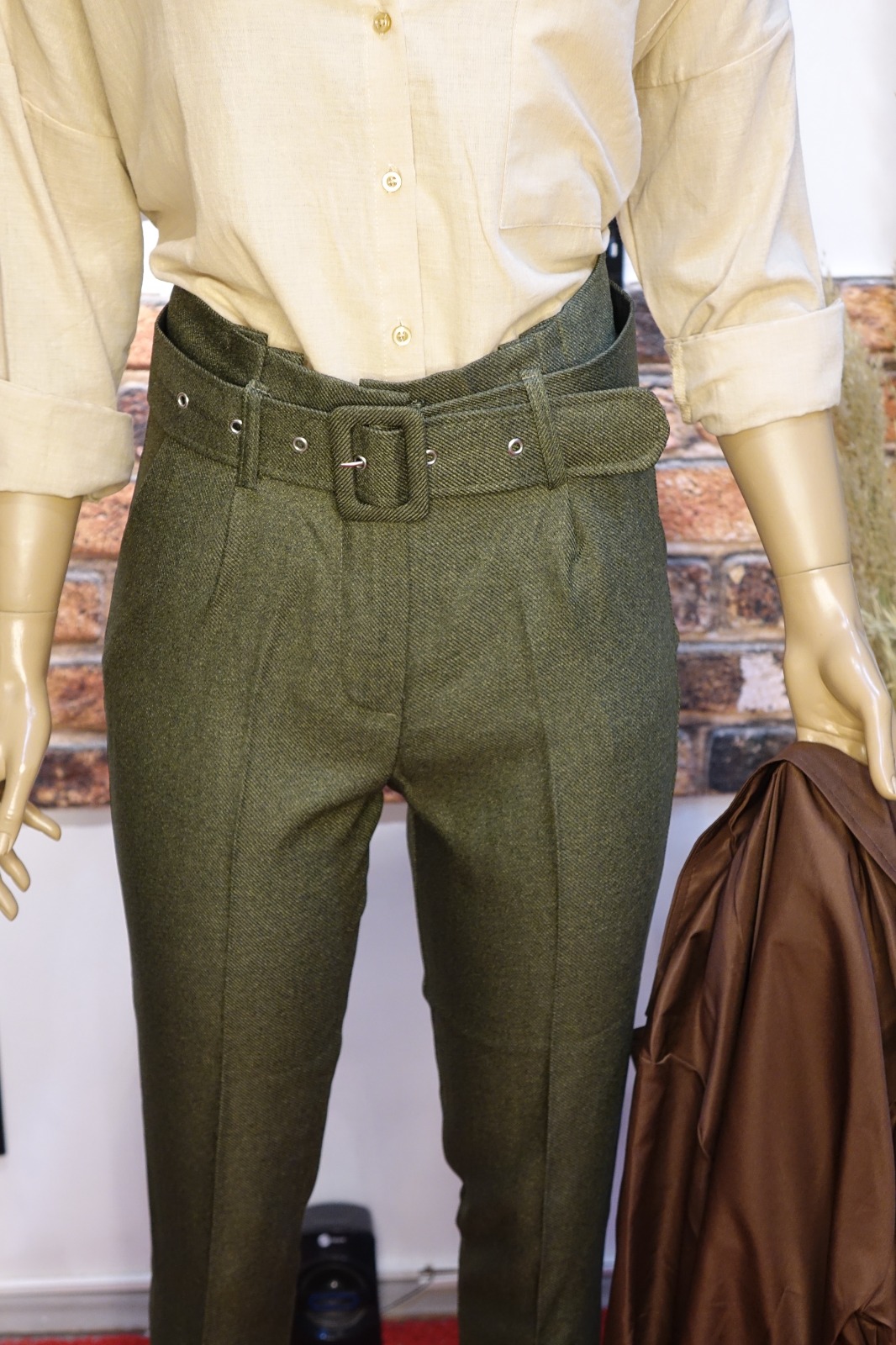 Haki Kemerli Yüksek Bel Pantolon – Kadın Kumaş Şık Pantolon