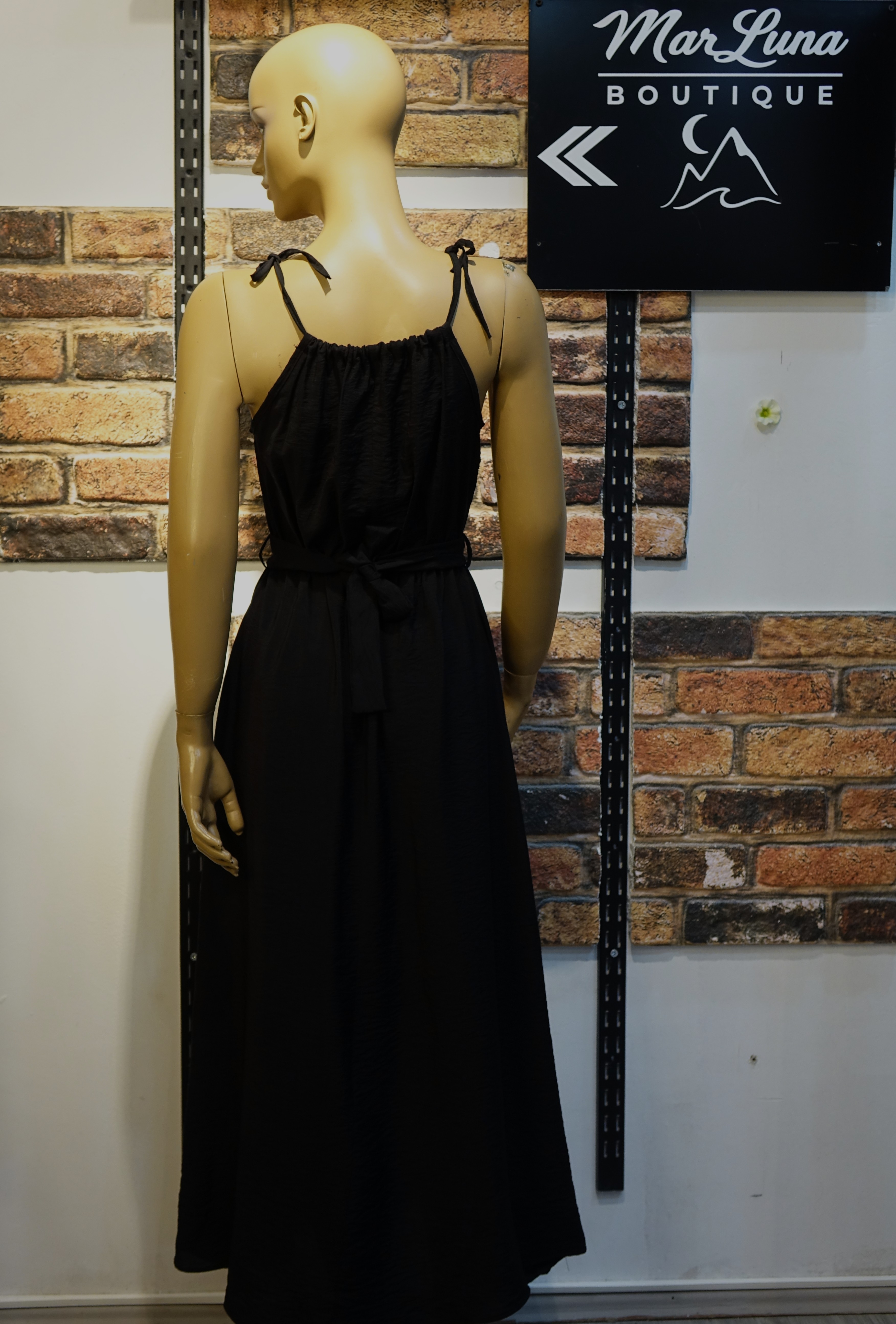 Siyah Askılı Uzun Kadın Elbise – Bel Kuşaklı Rahat Kesim Yazlık Maxi Elbise | MarLuna