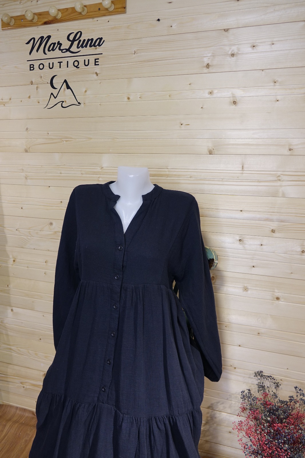 Omuz Dekolteli Katmanlı Kadın Bluz – Siyah Beyaz Modern Tasarım Bluz | MarLuna