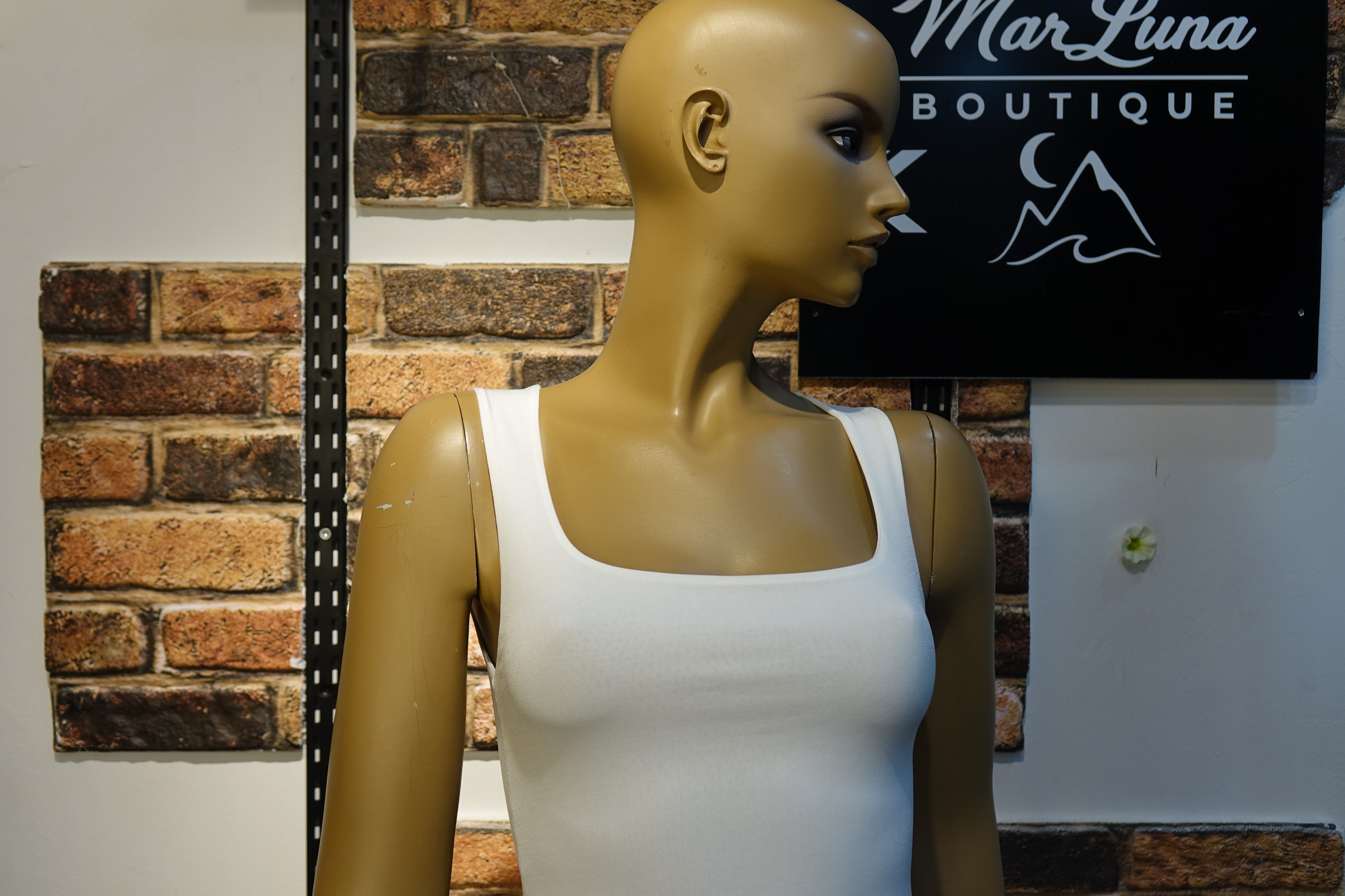 Beyaz Kare Yaka Mini Kadın Elbise – Basic Fit Yazlık Günlük Elbise | MarLuna