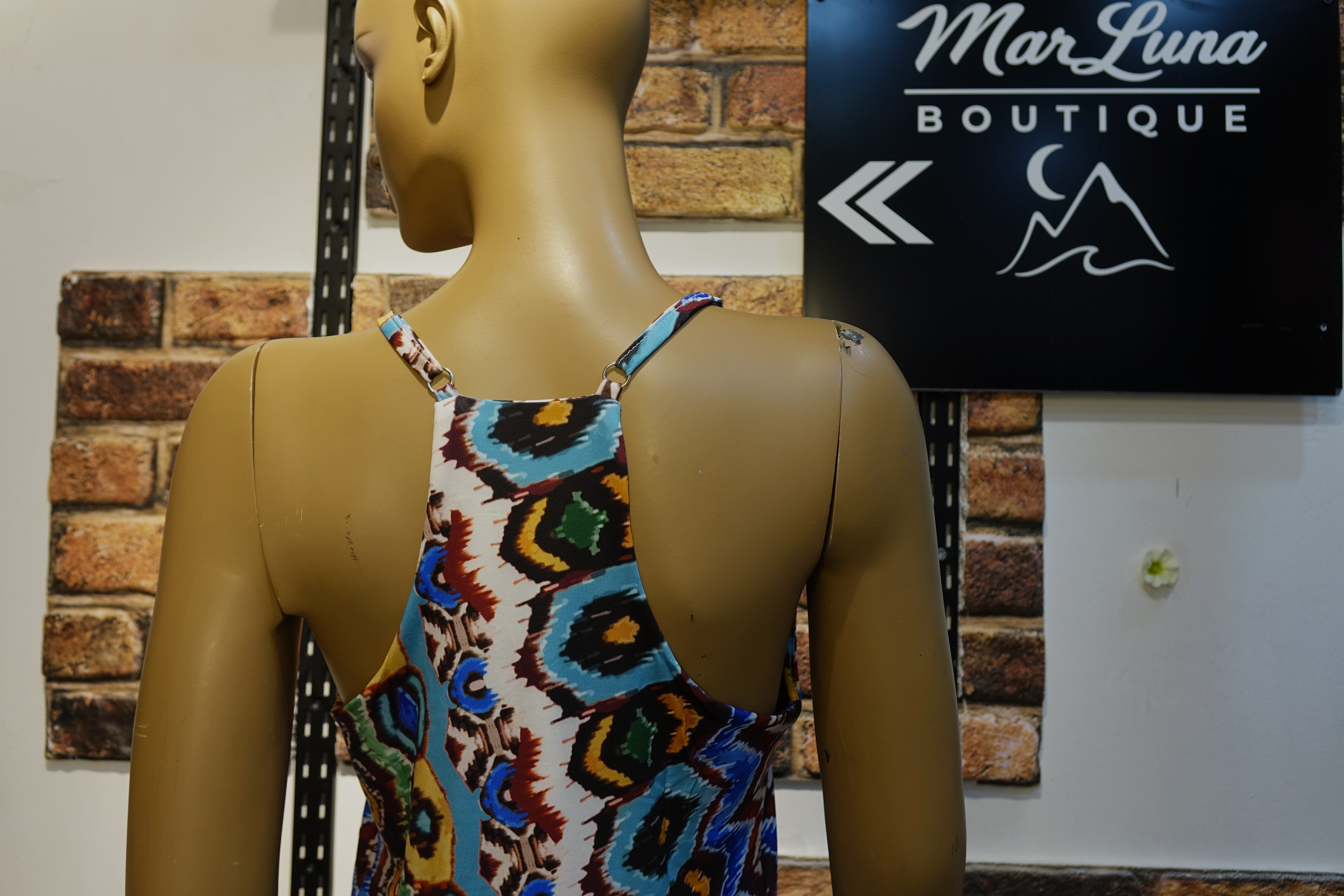 Boho Desenli Askılı Yazlık Kadın Elbise – Rahat Kesim Renkli Yazlık Elbise