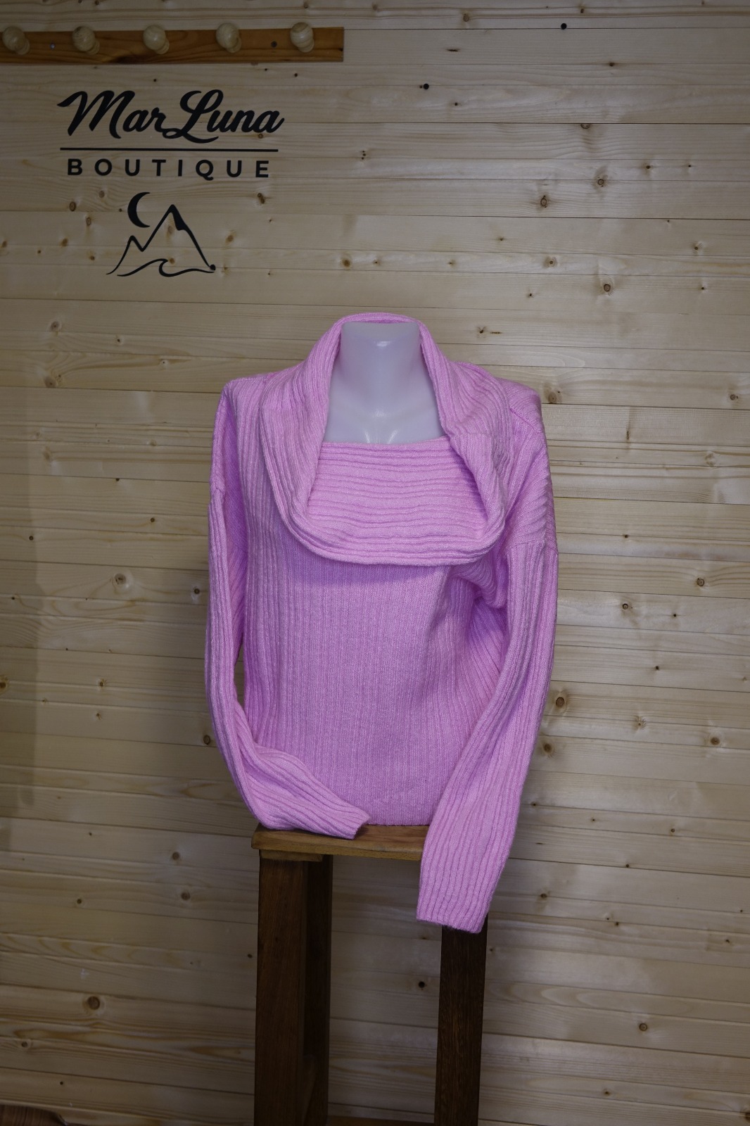 Madonna Yaka Triko Kazak – Yeşil Kadın Triko Kazak