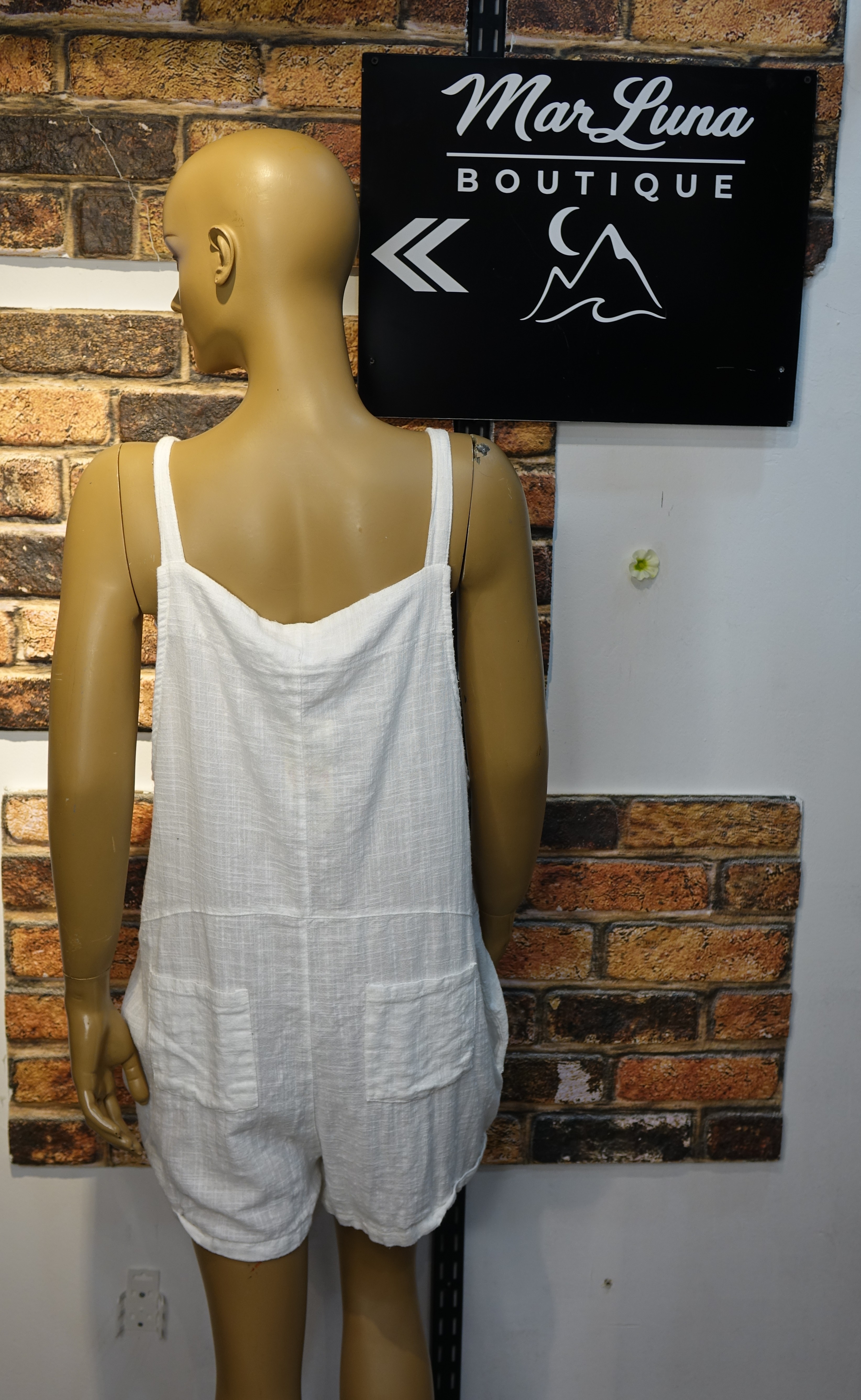 Beyaz Askılı Kadın Yazlık Tulum – Rahat Kesim Boho Yaz Kombini | MarLuna