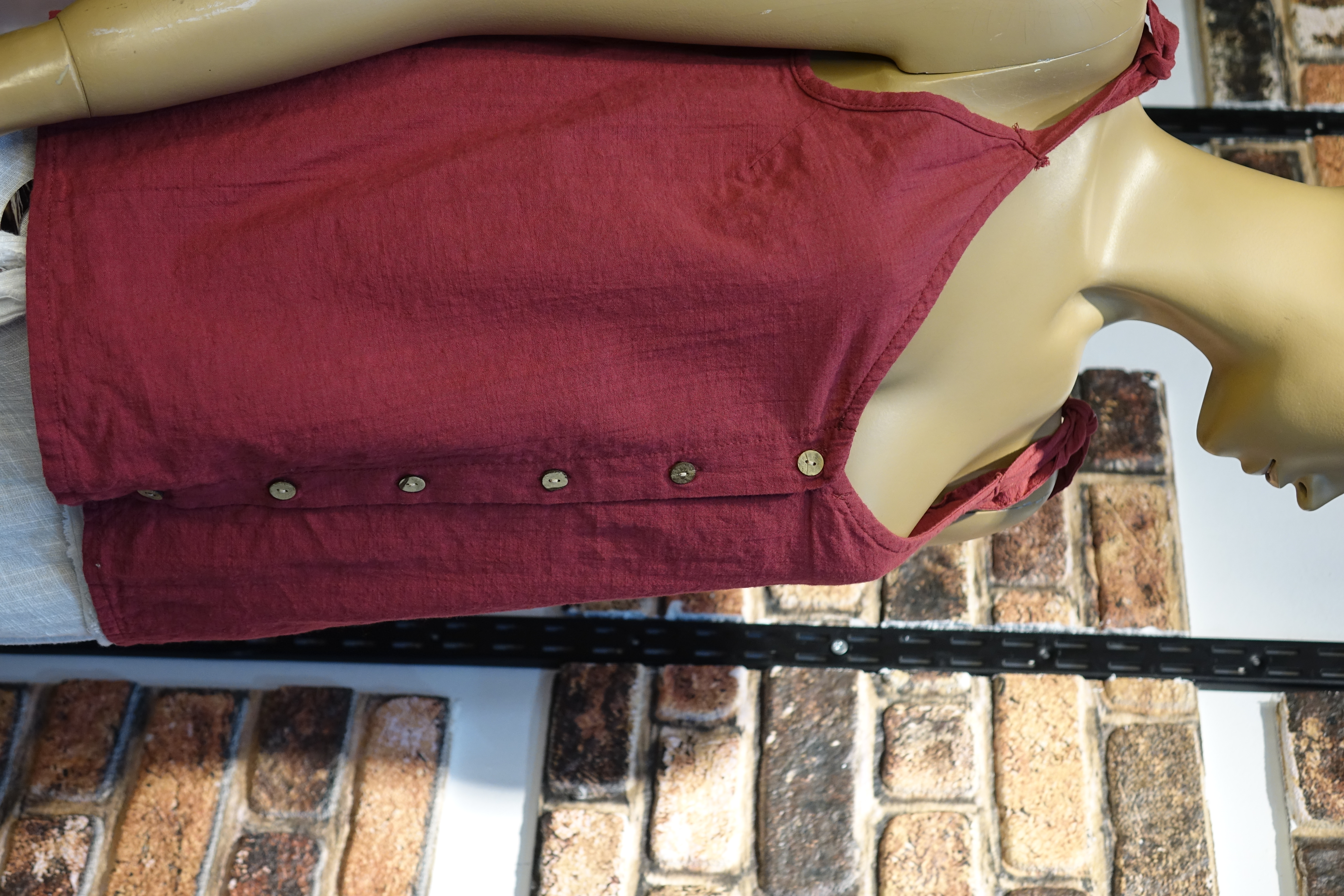 Kiremit Kırmızı Askılı Düğmeli Kadın Bluz – Yazlık Rahat Bohem Kadın Üst | MarLuna