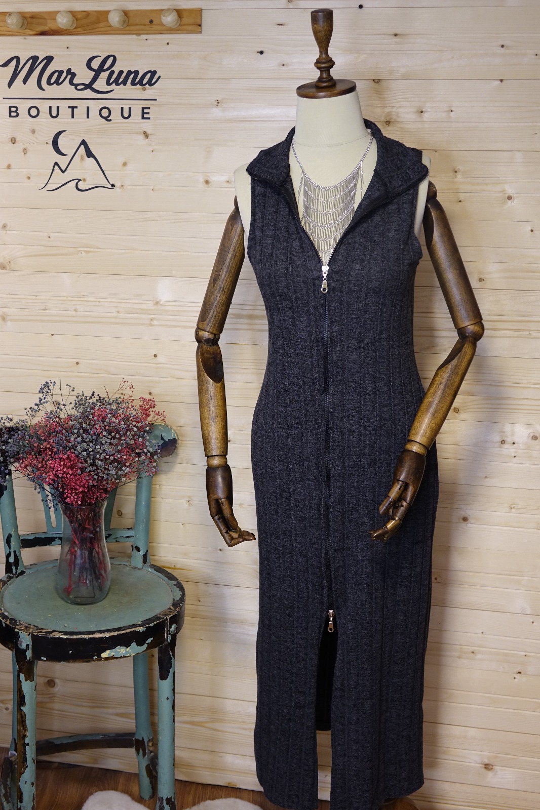 Fermuarlı Uzun Elbise – Kolsuz Dik Yaka Kadın Günlük Elbise