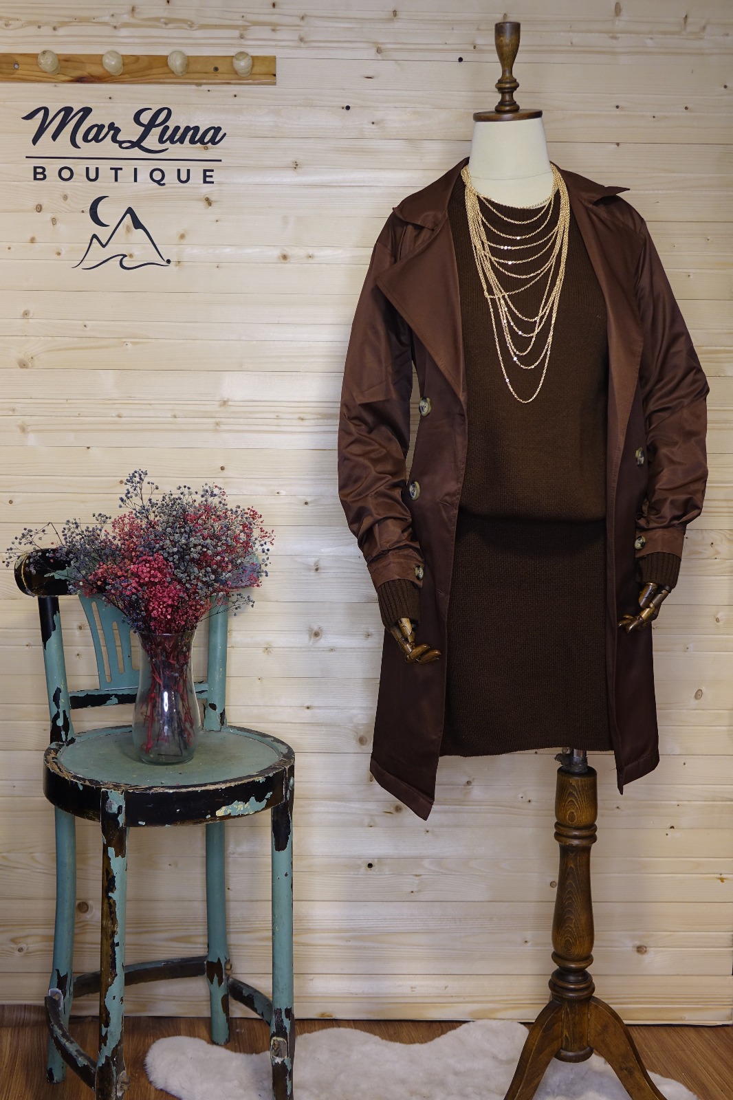 Klasik Kesim Kadın Trençkot | Düğmeli, Zamansız ve Şık