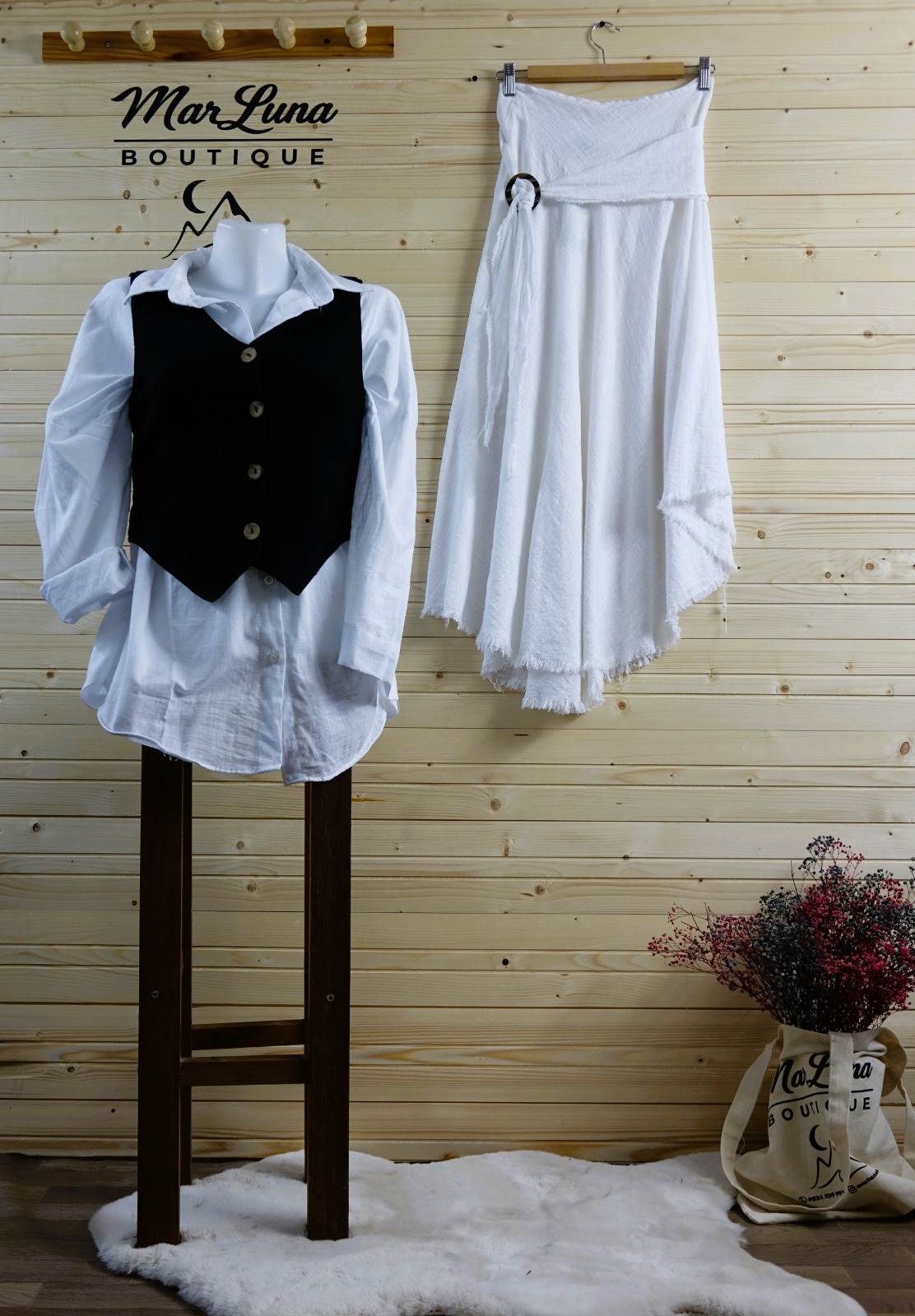 Bohem Yaz Kombini – Müslin Gömlek, Düğmeli Yelek ve Halka Detaylı Etek | MarLuna