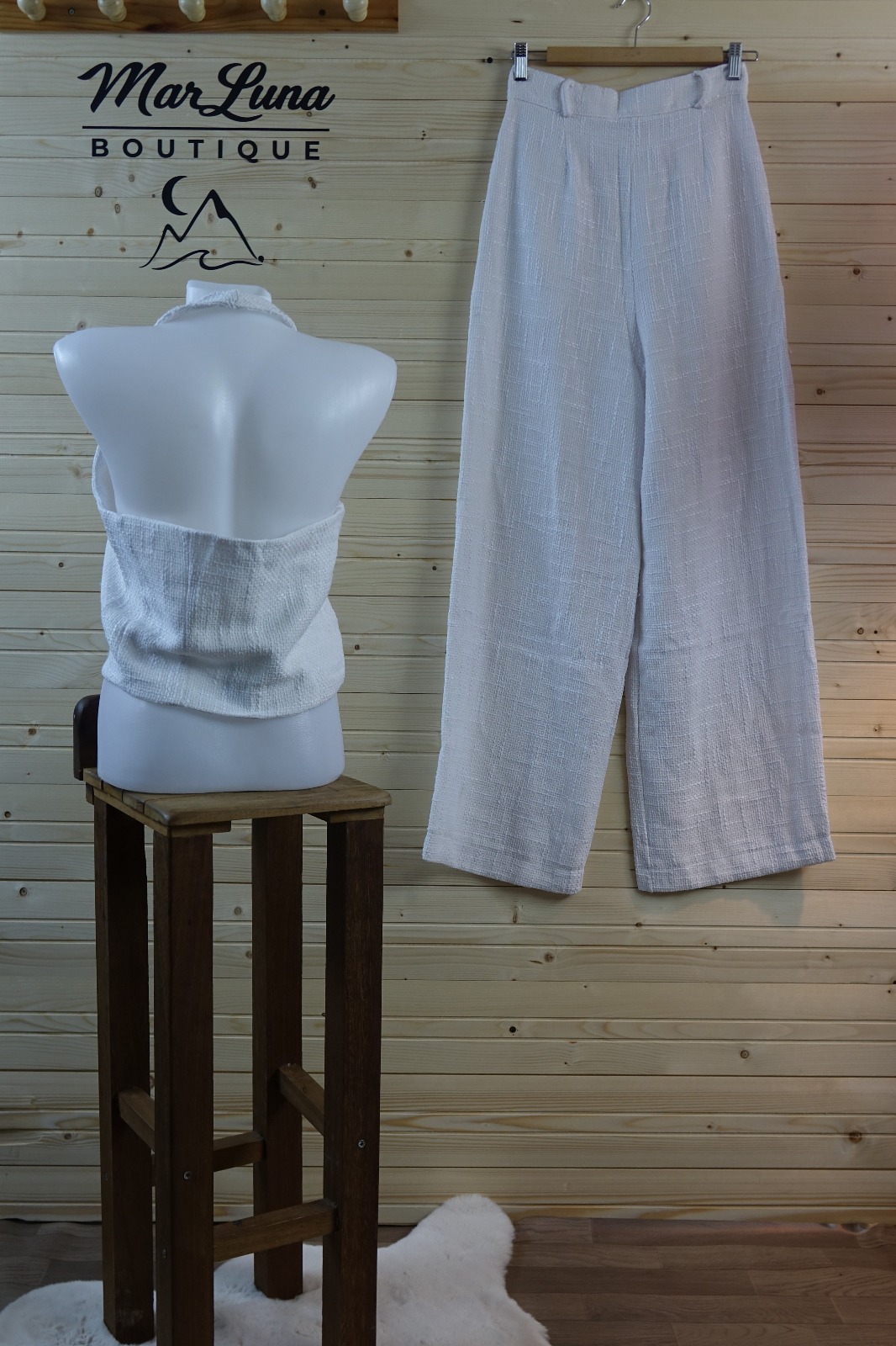 Beyaz Halter Yaka Yelek & Pantolon Takımı – Kadın Şık Takım –