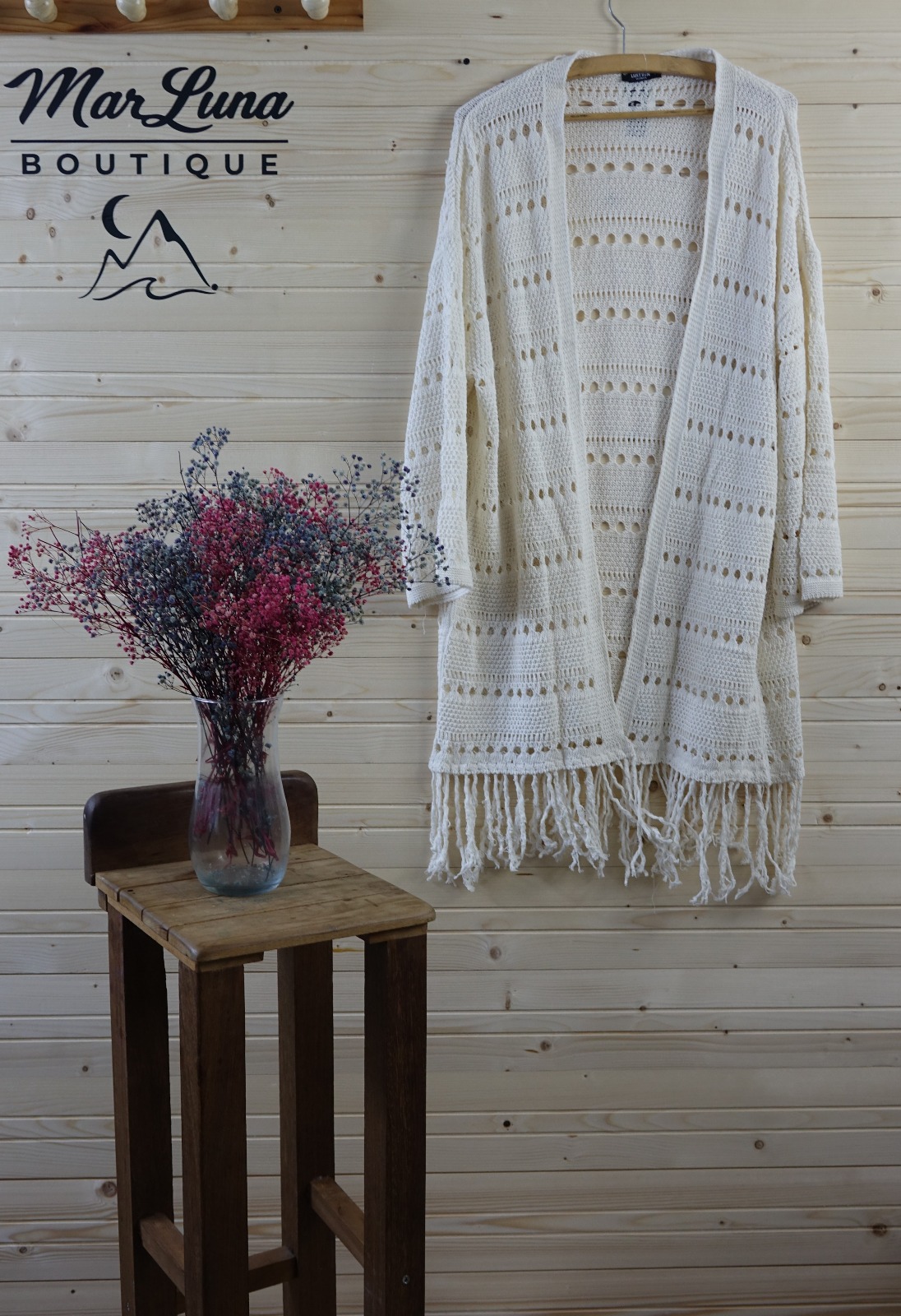 Ekru Ajurlu Triko Hırka – Püskül Detaylı Uzun Kadın Triko Hırka