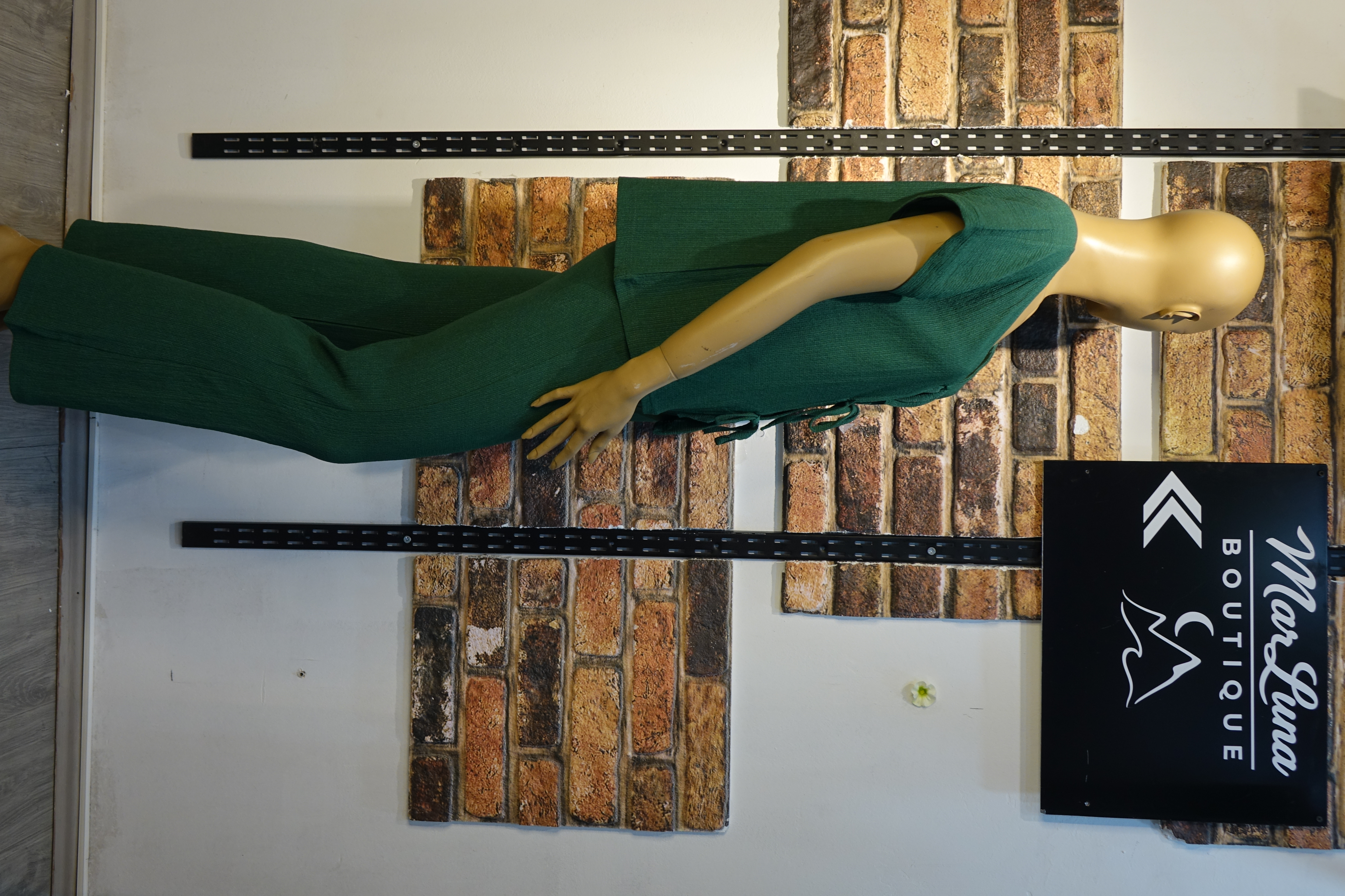 Yeşil Kadın İkili Takım – Bağlama Detaylı Bluz ve İspanyol Paça Pantolon Takım | MarLuna