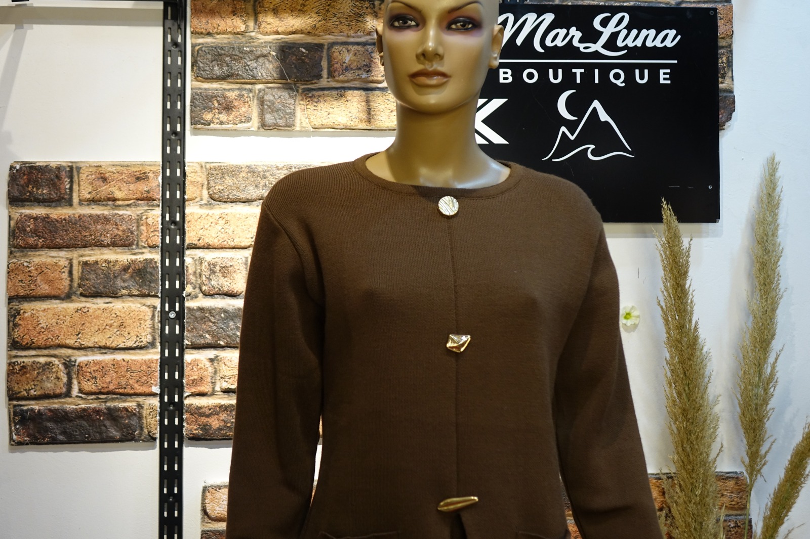 Minimal Kahverengi Triko Takım – Geniş Paça Pantolon Kadın Takım | MarLuna