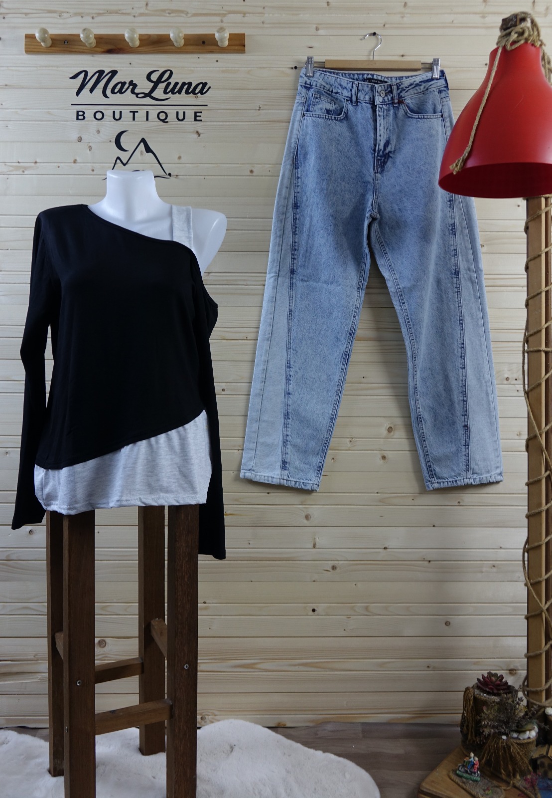 Omuz Dekolteli Katmanlı Kadın Bluz – Siyah Beyaz Modern Tasarım Bluz | MarLuna