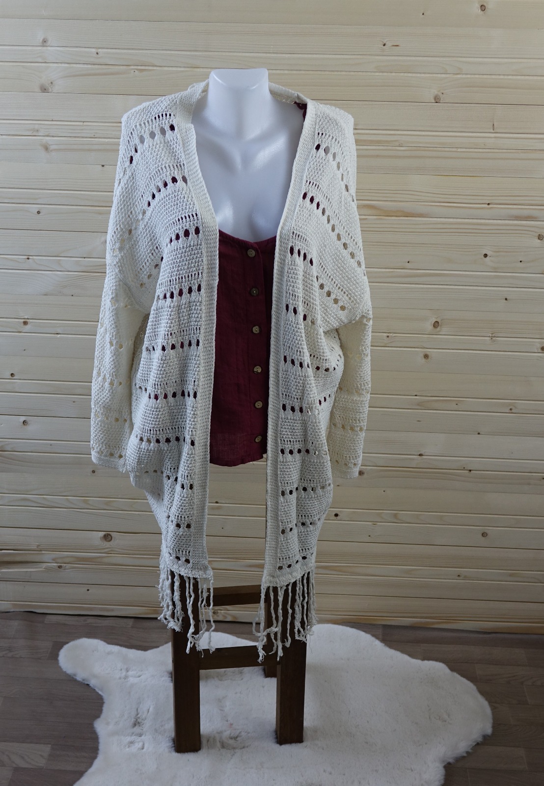 Ekru Ajurlu Triko Hırka – Püskül Detaylı Uzun Kadın Triko Hırka