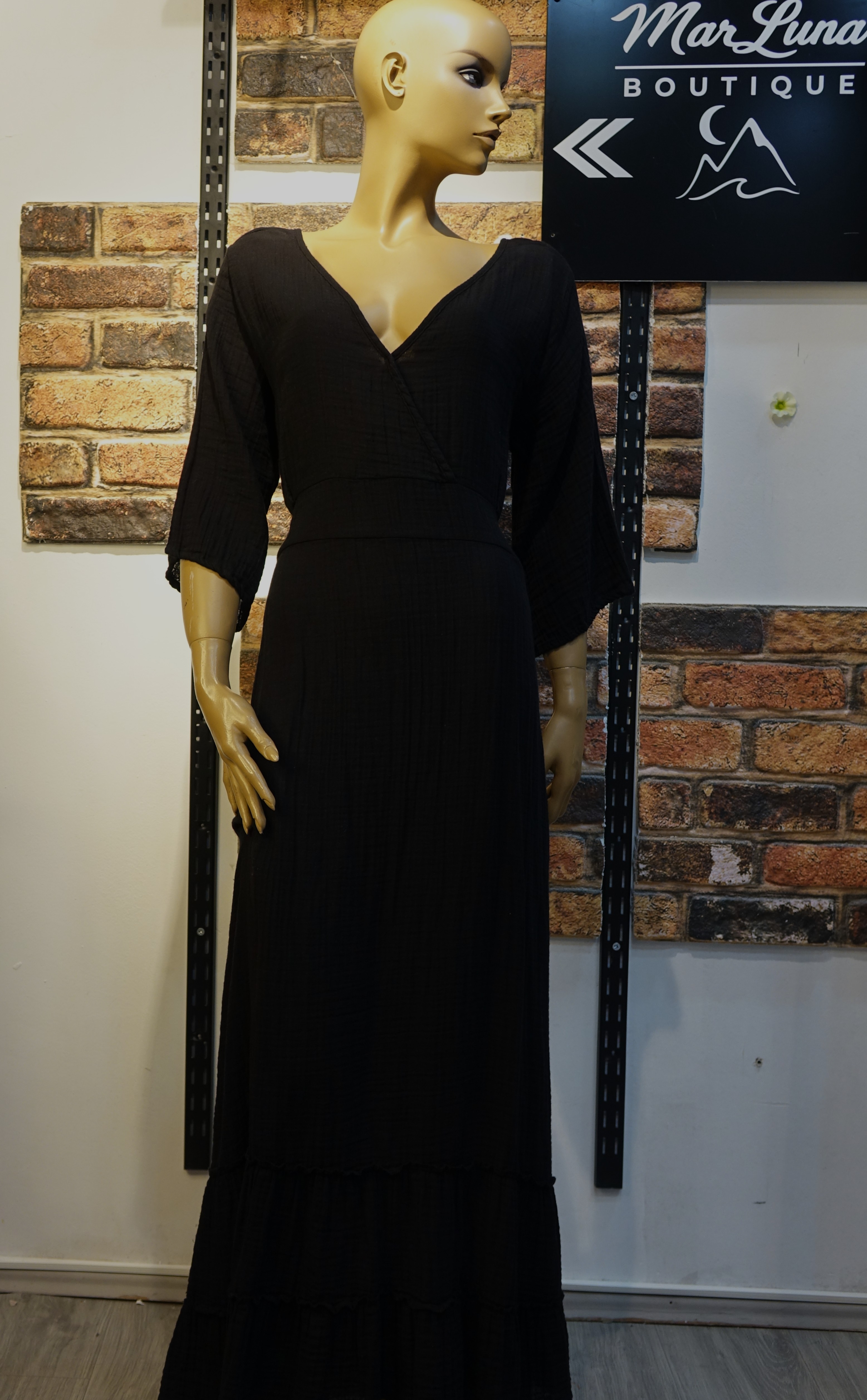 Siyah Sırt Dekolteli Uzun Kadın Elbise – V Yaka Bel Detaylı Boho Yazlık Maxi Elbise | MarLuna